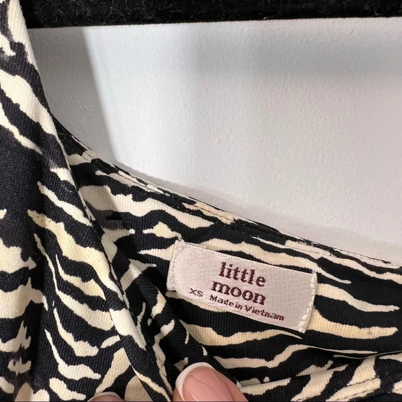 Aritzia little moon swizzle bodysuit  size XS - Picture 9 of 10